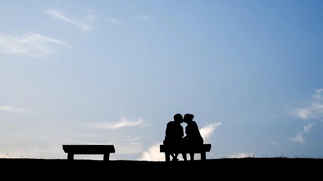 زبان عشق و روابط صمیمانه